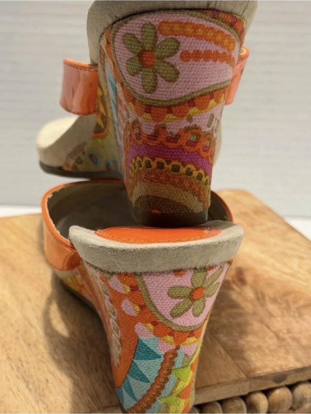 Coach and Four Vibrant Orange Sandals Boho  Hippie Summer Festival Size 6